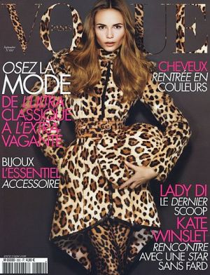 Vogue Paris September 2007.jpg